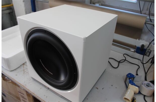DALI Sub K-14F -BESCHÄDIGTE-WARE, aktiv Subwoofer