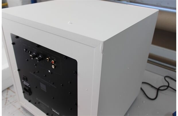 DALI Sub K-14F -BESCHÄDIGTE-WARE, aktiv Subwoofer