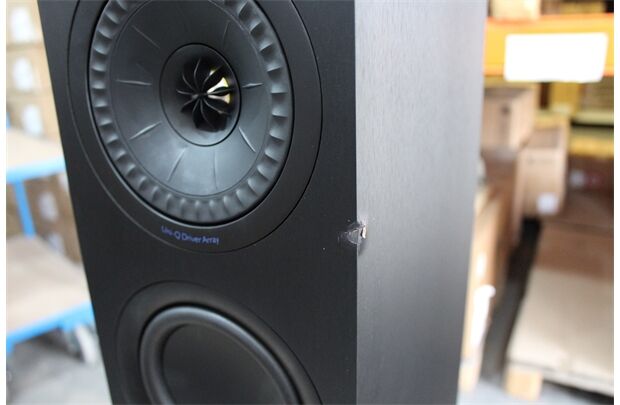 KEF Q550-BESCHÄDIGTE-B-WARE,Stkpreis Standlautsprecher
