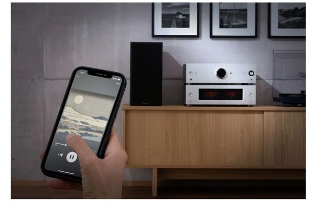 Onkyo P-80 -Netzwerk-Vorverstärker