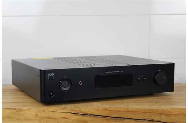 NAD C379, Stereo Vollverstärker