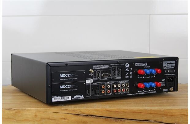 NAD C399, Stereo Vollverstärker