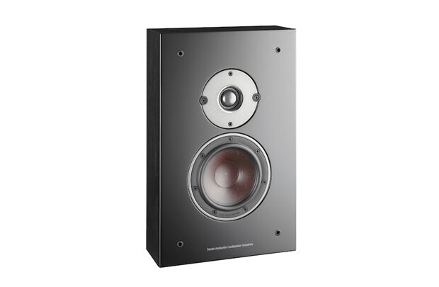 DALI Dali Oberon 5.1 Set On Wall + DENON X1800H